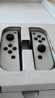 🏆 Nintendo Switch OLED White - 4