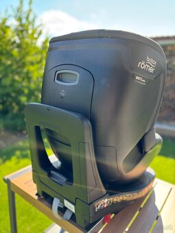 Britax Romer Dualfix m i-size - 4