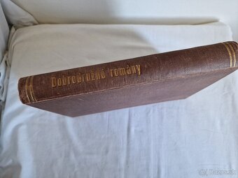 Dobrodružné romány.  Zviazané. - 4