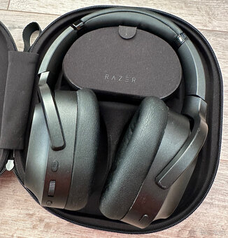 Razer Barracuda Pro - 4