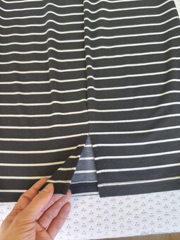 Dámske šaty s 3/4 rukávom - 4