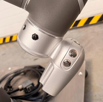 Kolaborativní robot Omron TM5-900 (8815) - 4