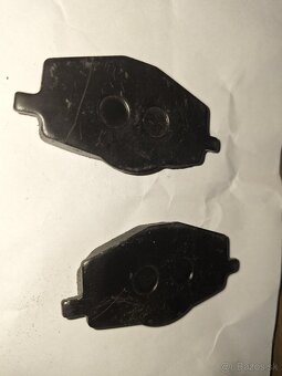 Brzdove dostičky Yamaha XT 600 - 4