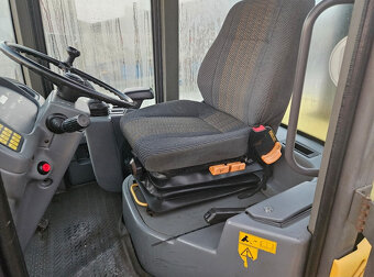 kolesový nakladač VOLVO L45B - 4