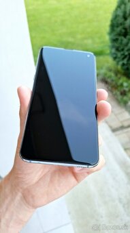 Samsung galaxy s10e - 4