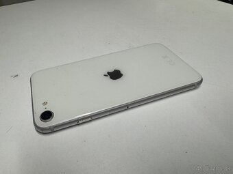 iPhone 8 64GB – biely - 4