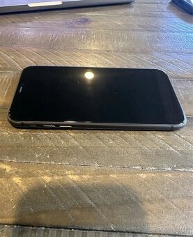 Iphone 11 - 4
