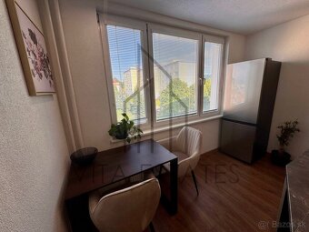 🏡 NA PRENÁJOM – Luxusný 2-izbový byt v centre Prievidze 🌇 - 4