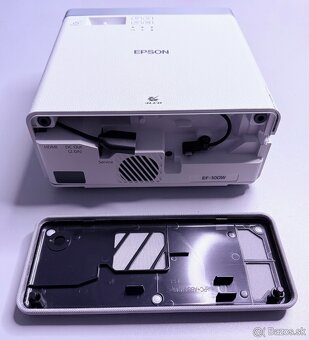 Epson EF-100W 3LCD laser- 2000ANSI, 2,5m:1, 120Hz, 0hod-nový - 4