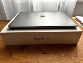 MacBook pro - 4