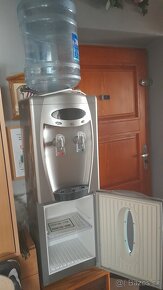 zásobník na ohřev vody a chlazení vody - 4
