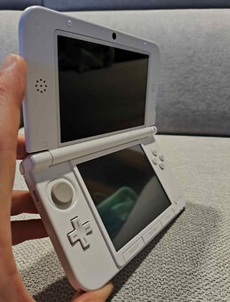 Nintendo 3DS XL - 4
