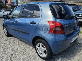 Toyota Yaris 1.0 VVT-I Base - 4