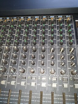 Roland M-24E Mixážny pult - 4
