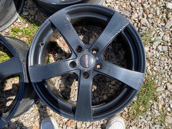 DEZENT Alu disky 8Jx18 5x114,3 - 4