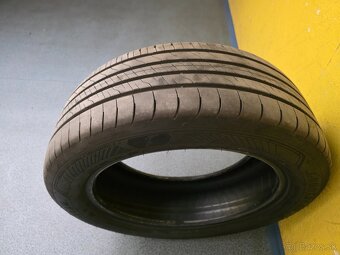 Predám nové Goodyear EfficientGrip Performance 2 215/55 R18 - 4