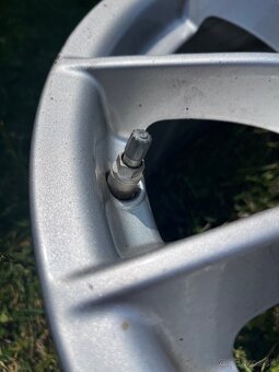 BMW alu disky R17 - 4