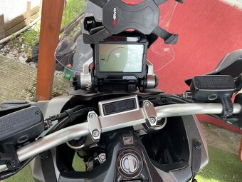 Honda X-ADV 750 - 4