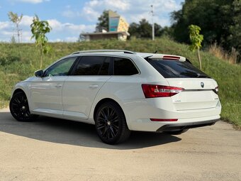 ŠKODA SUPERB 2.0 TDI DSG 2018 110KW - 4