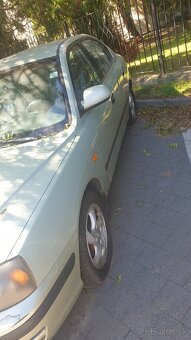 Hyundai Elantra 2.0 CRDI - 4