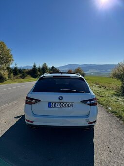 Škoda Superb Combi 2.0 TSI 4x4 Style - 4