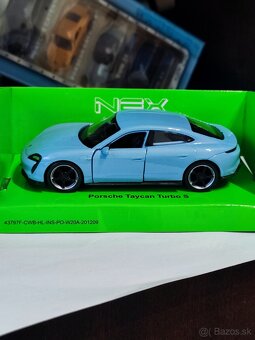 Modely áut Porsche, Jaguár - 4