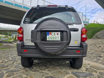 Jeep Cherokee 2,5CRD SPORT // MANUAL // BEZ KOROZIE / - 4