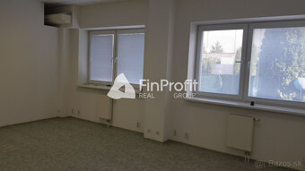 Prenajmem komerčné priestory v Nitre 240m2. - 4