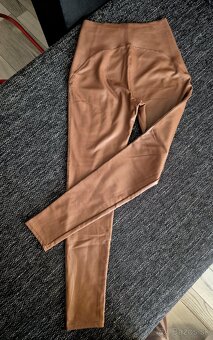 Koženkové legíny - 4