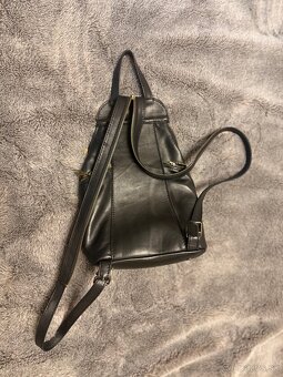 Maly kožený ruksak Tithana - 4