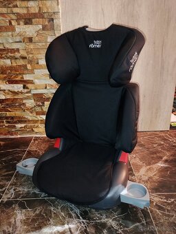 Podsedák s opierkou - 4