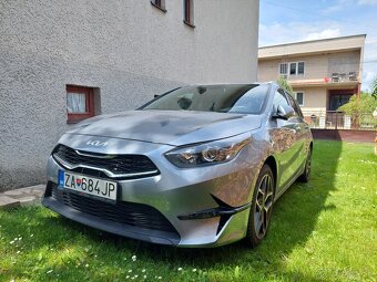 KIA Ceed SW 1,5 T-GDi 6M GOLD GOLD+ 2022 - 4