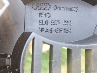 Maska( mriežka ) chladiča A3 8L/ 8L0807683 - 4