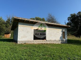 Predaj 3-izbového bungalovu s veľkým pozemkom v srdci prírod - 4