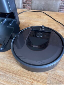 Irobot Roomba I7+ top stav s prislusenstvom - 4