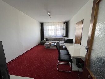 Komplet zatiadený 3-izbový byt - 4