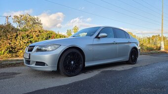 BMW e90 330d Automat - 4