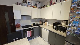 ZREKONŠTRUOVANÝ 3 izb. byt - HÚSKOVA ul. KVP, 77 m2 + loggia - 4