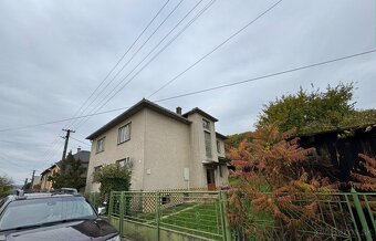 Veľký rodinný dom s čarovnou záhradou a veľkým pozemkom - 4