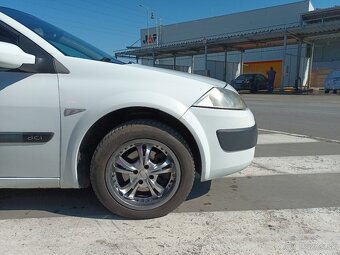 Renault Megane grandtour 2 1.5 Dci - 4