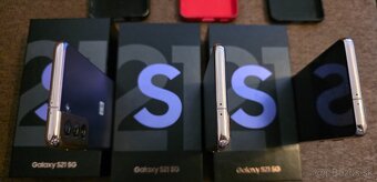 Samsung Galaxy S21 - 3 ks - 4