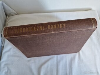 Dobrodružné romány.  Zviazané - 4