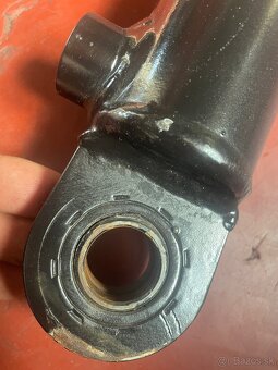 Hydraulicky valec 50/25x260 - 4