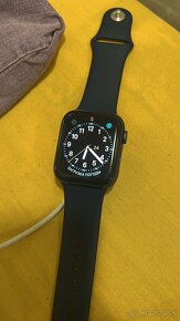 Apple Watch - 4