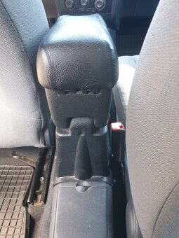 Predam laktovu opierku Seat ibiza Cordoba 6L - 4