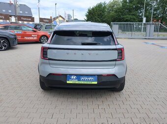 Volvo EX30 315kW TWIN PERF PLUS PANO 1MAJITEL - 4