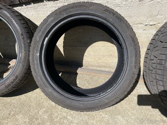 Predám zimné gumy 215/45 r17 - 4