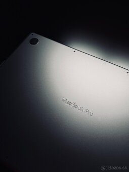 Macbook Pro 16 palcový, M2 Pro, 512GB, Space grey - 4