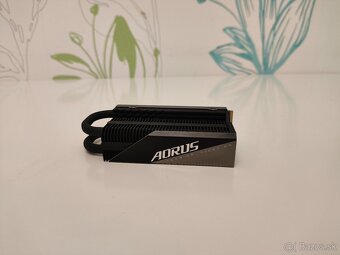 NOVY GIGABYTE Aorus gen4 7000s PREM ssd 2tb - 4