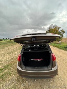 Kia Venga, 1.4crdi, Gold, 1.majitel, kúpené na Slovensku - 4